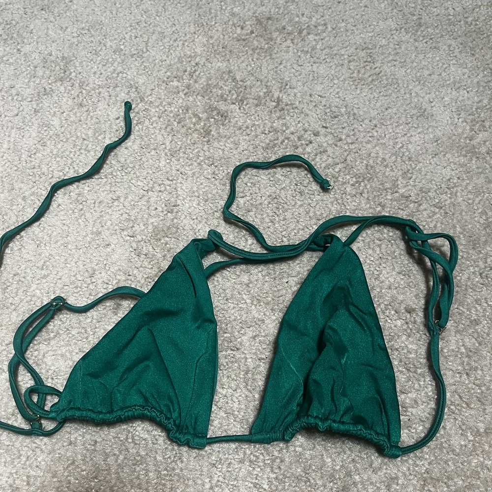 Skatie swim Green Ella top size medium